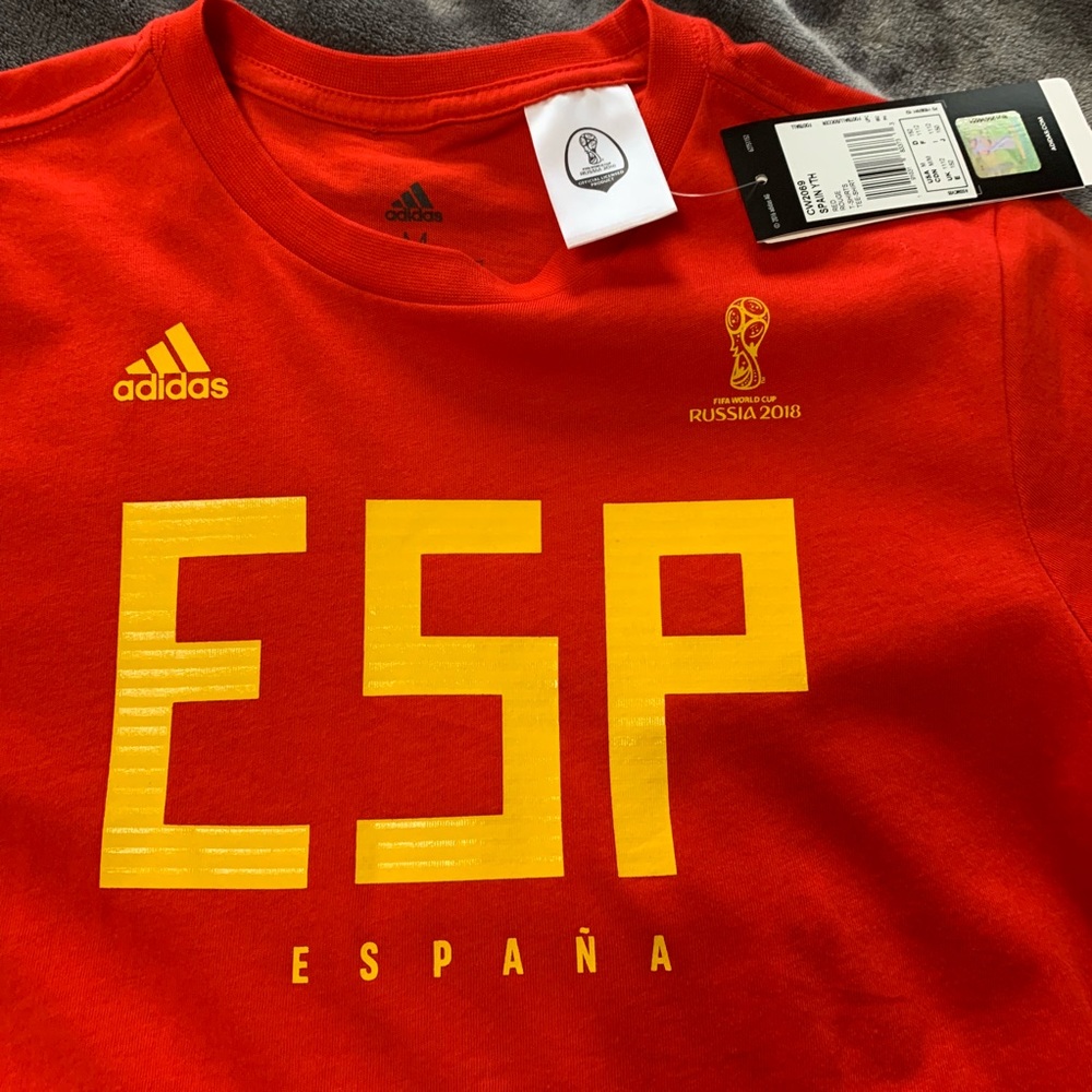 Adidas tee - Picture 2 of 4